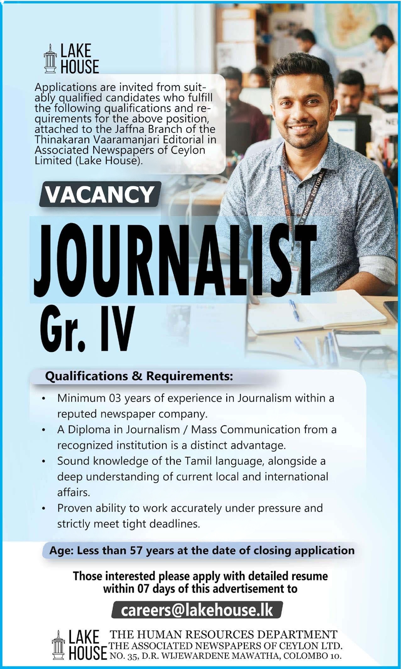 Journalist - Lake House